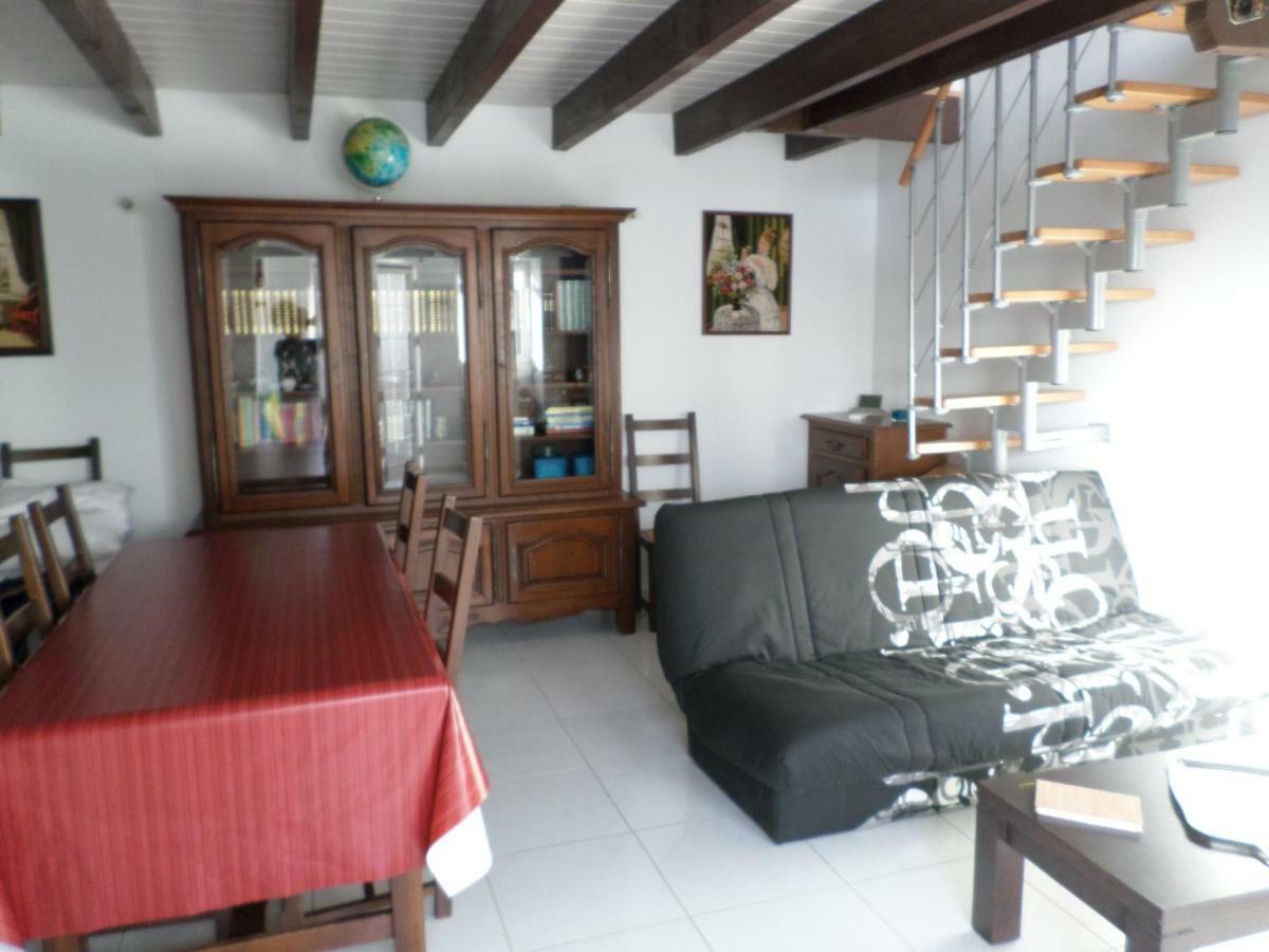 Gîte Puy Morin Montournais Extérieur photo